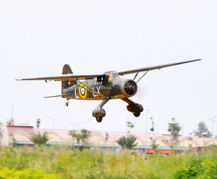 Black Horse Westland Lysander 35cc 1/6 2540mm GP/EP ARF - Bild 8