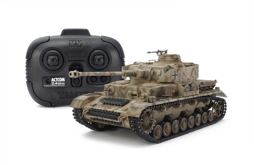 Tamiya 1/35 R/C German Tank Panzerkampfwagen IV Ausf.J
